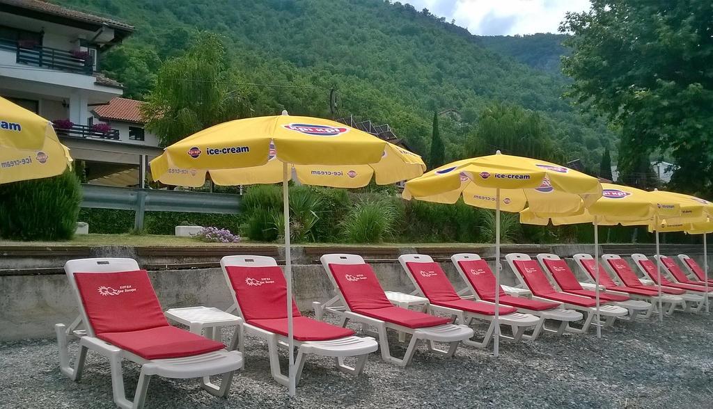 Hotel Dva Bisera Lagadin Exterior foto
