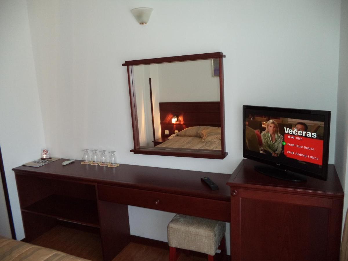 Hotel Dva Bisera Lagadin Cameră foto