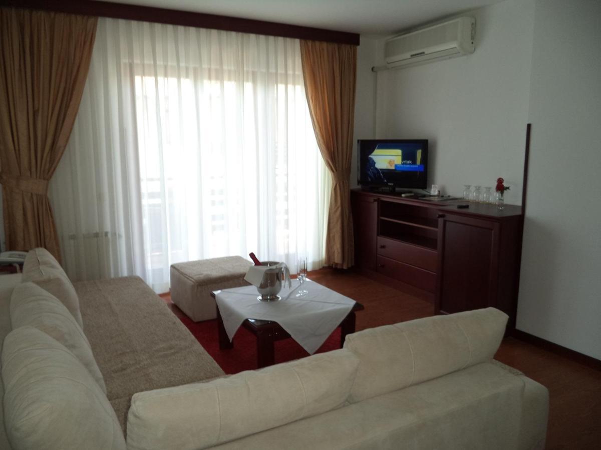 Hotel Dva Bisera Lagadin Cameră foto